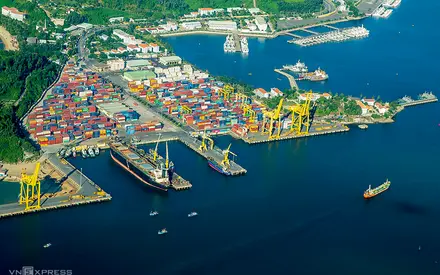 Phát triển logistics không phải là làm nhiều cảng biển